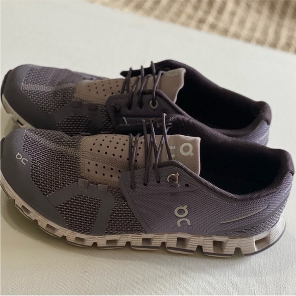 On Running - Picture 6 of 7